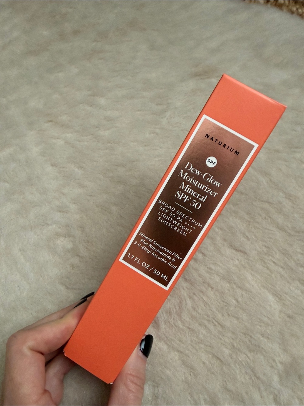 Naturium Dew Glow Moisturizer Mineral SPF 50